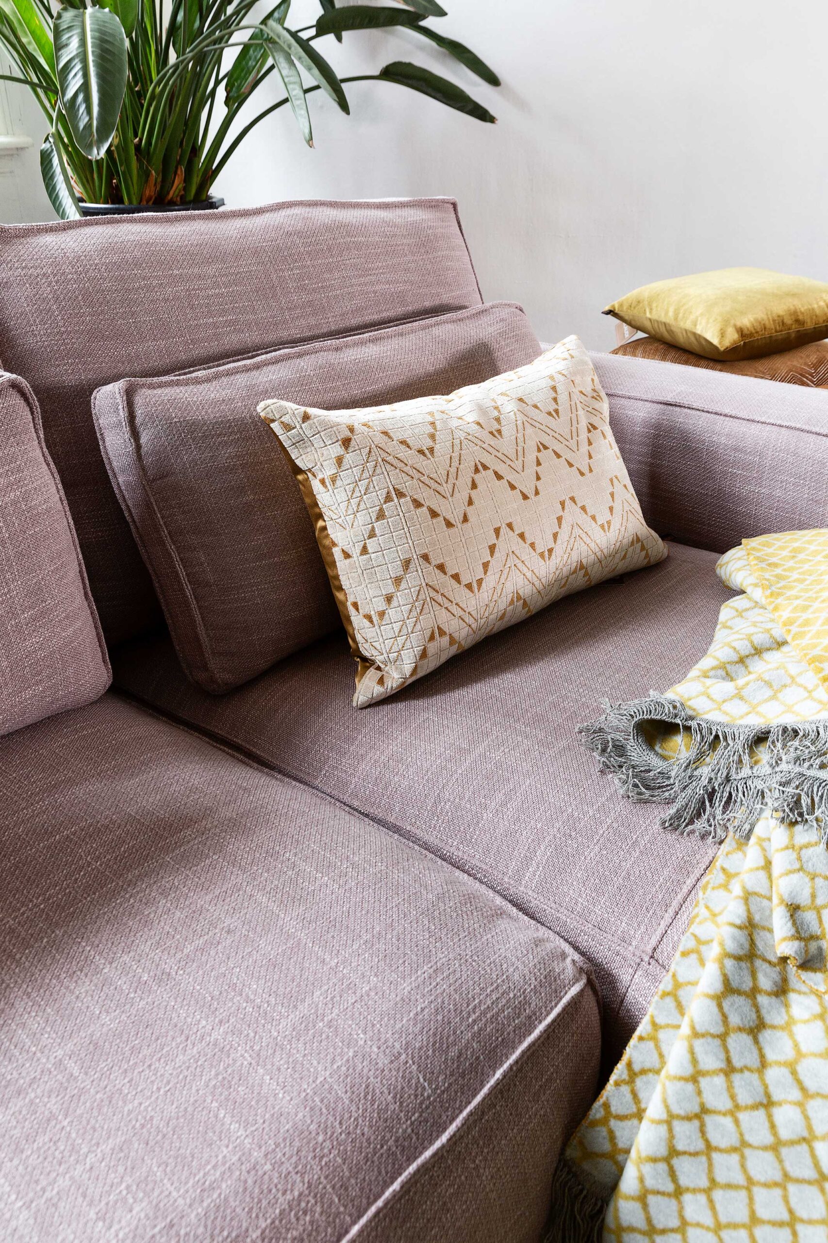 vivre-de-provence-bank-detail-longchair-hoekbank-soofs-interieur